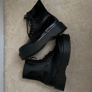 jeffrey campbell platform boots